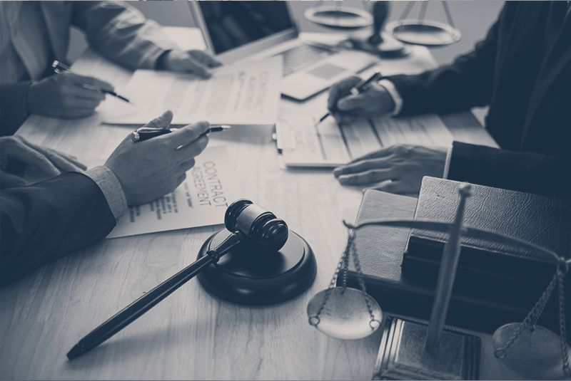 Mandatory Arbitration Clauses: The Benefits & Pitfalls